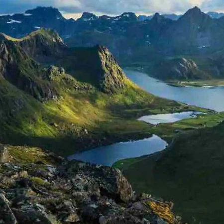 Leilighet Med Balkong Og Havutsikt Pa Napp. Exterior photo