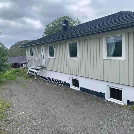 Leilighet Med Balkong Og Havutsikt Pa Napp. Exterior photo